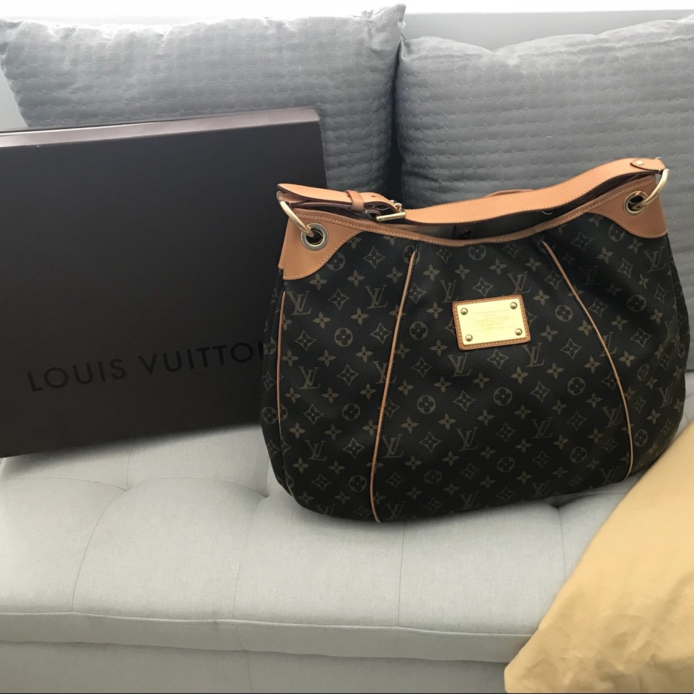 100% authentic Louis Vuitton Galleria GM